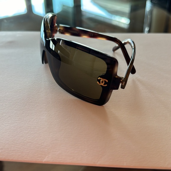 Authentic Chanel Vintage Sunglasses - Picture 2 of 5